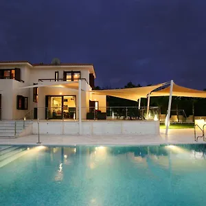 Leonidas Villa