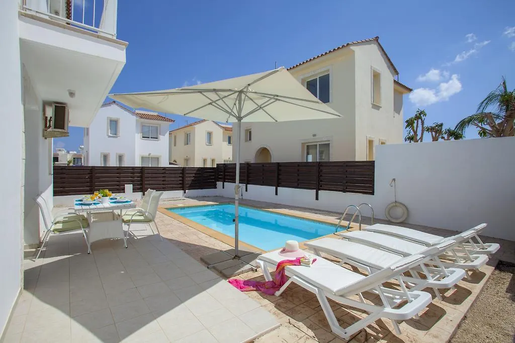 Villa Clematis location